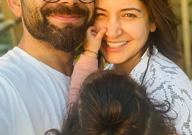 Anushka Sharma बनने वाली है दूसरी बार माँ , इस क्रिकेटर ने किया विराट की ब्रेक का खुलासा